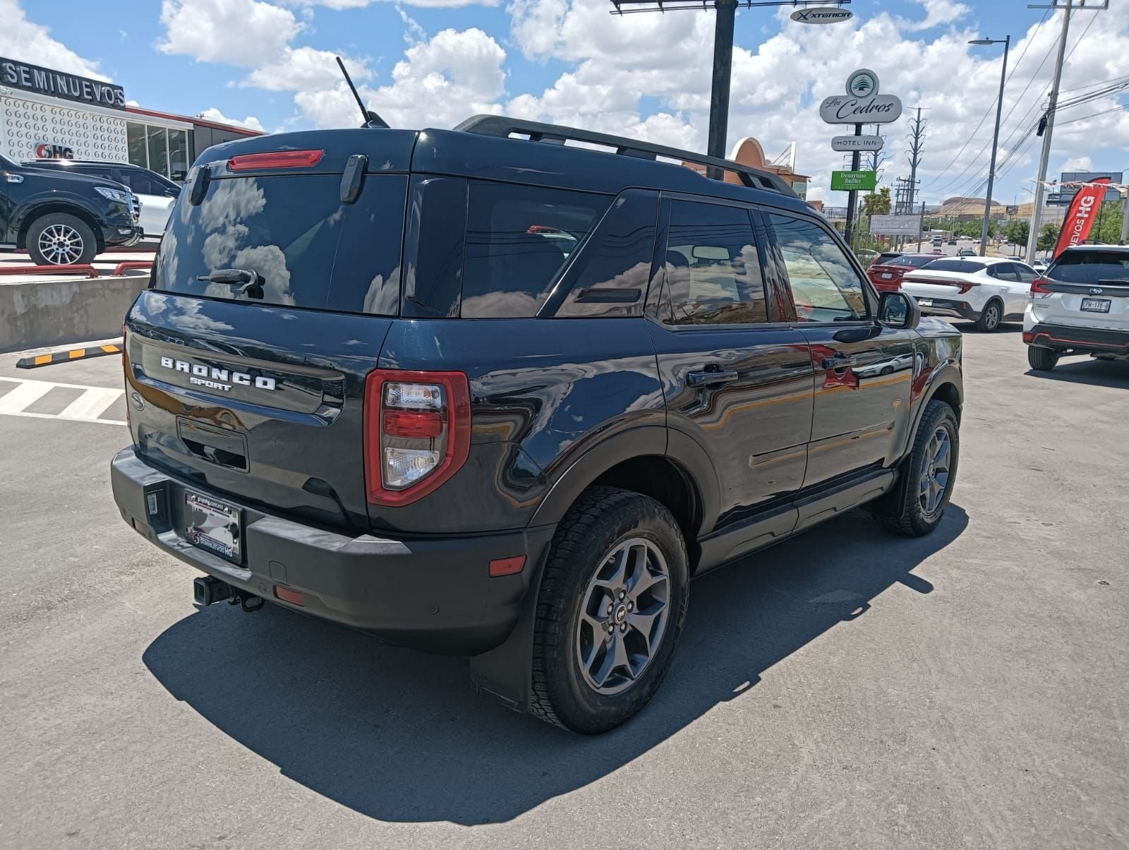 2021 Ford Bronco 2.0 L4 Badiands AT