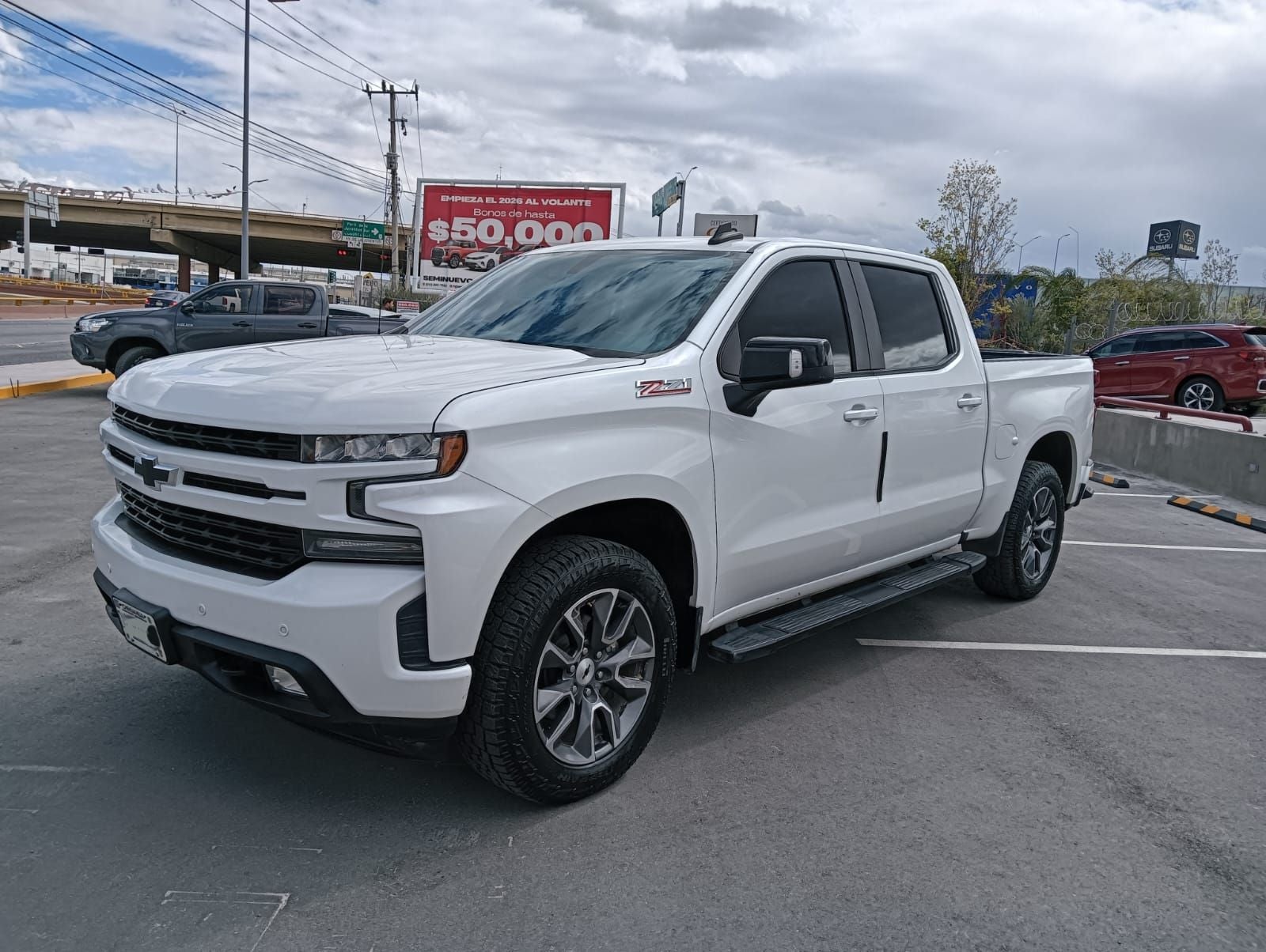 2020 Chevrolet Cheyenne 5.3 V8 RST Doble Cabina 4x4 At