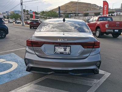 2022 Kia Forte 2.0 LX At
