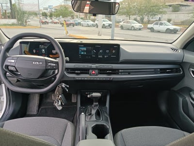 2025 Kia K4 2.0 L IVT At