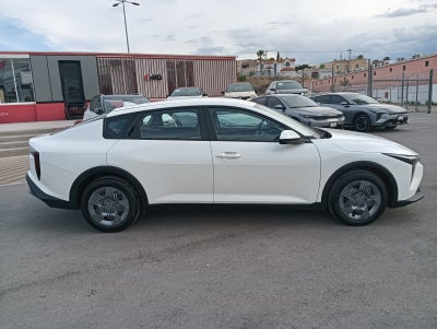 2025 Kia K4 2.0 L IVT At