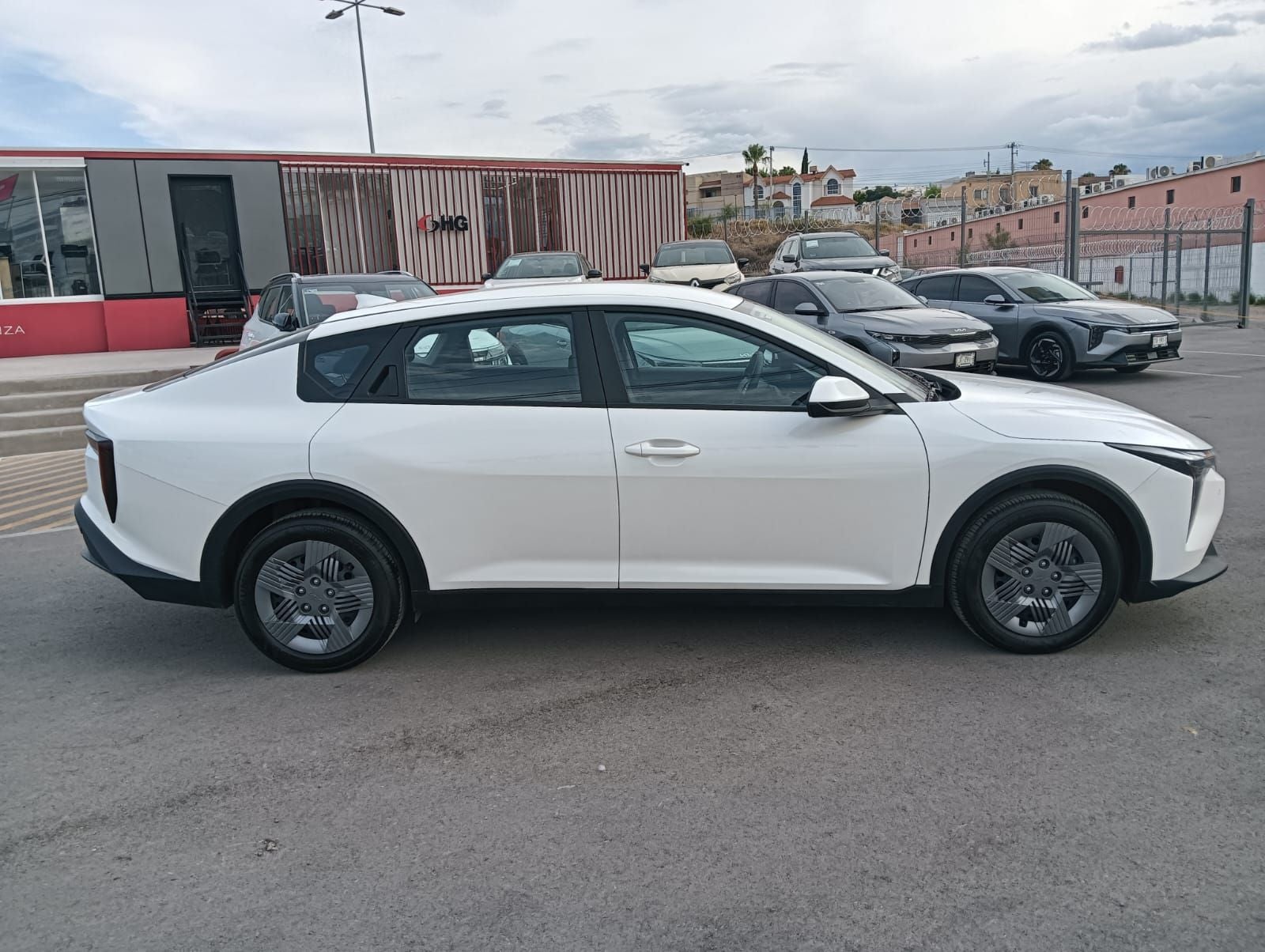 2025 Kia K4 2.0 L IVT At