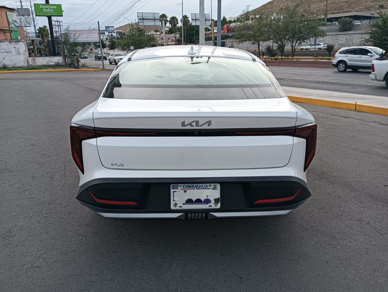 2025 Kia K4 2.0 L IVT At