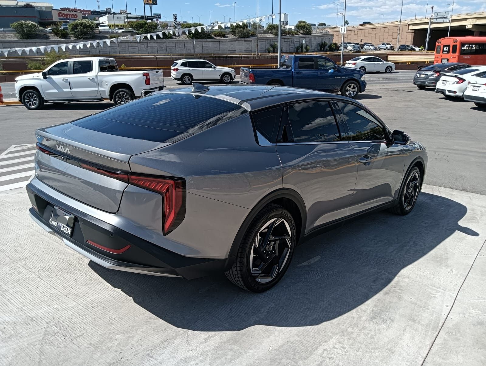 2025 Kia K4 2.0 Ex IVT At
