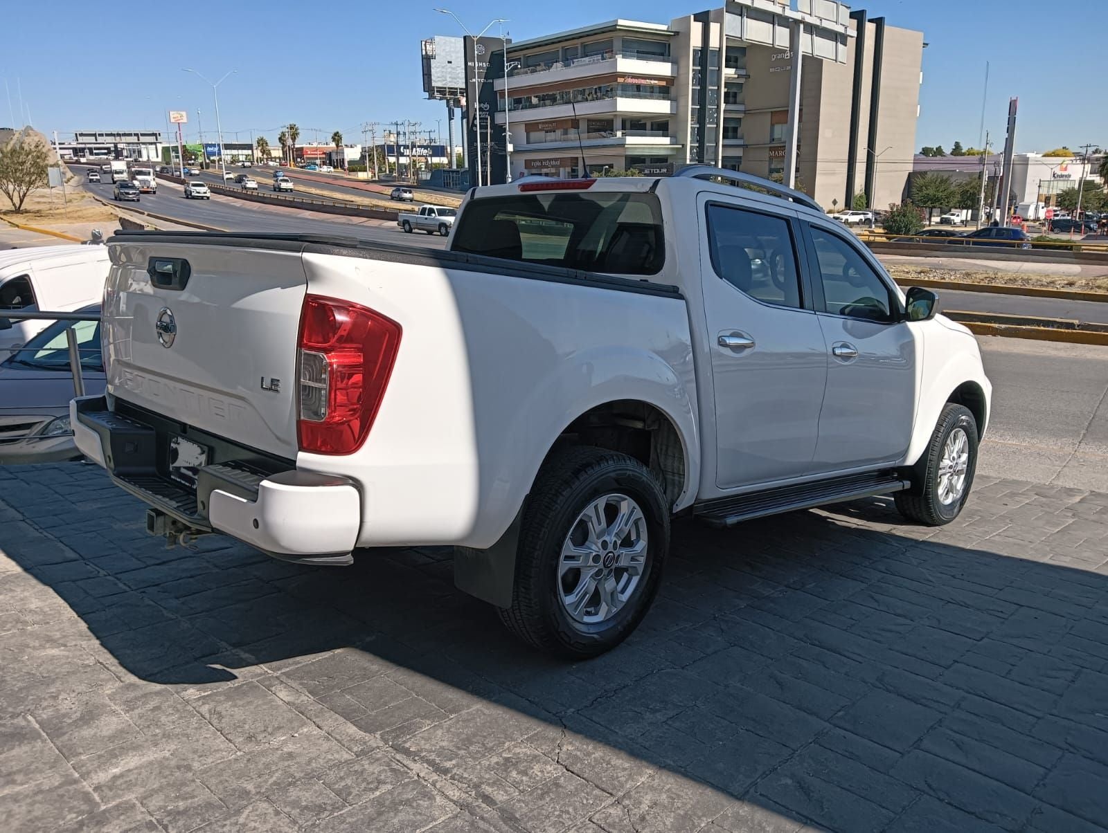 2021 Nissan Frontier 2.5 Le Mt