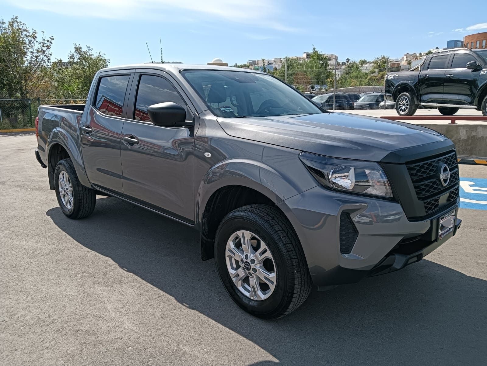 2025 Nissan Frontier 2.5 Doble Cabina XE 4x2 Mt