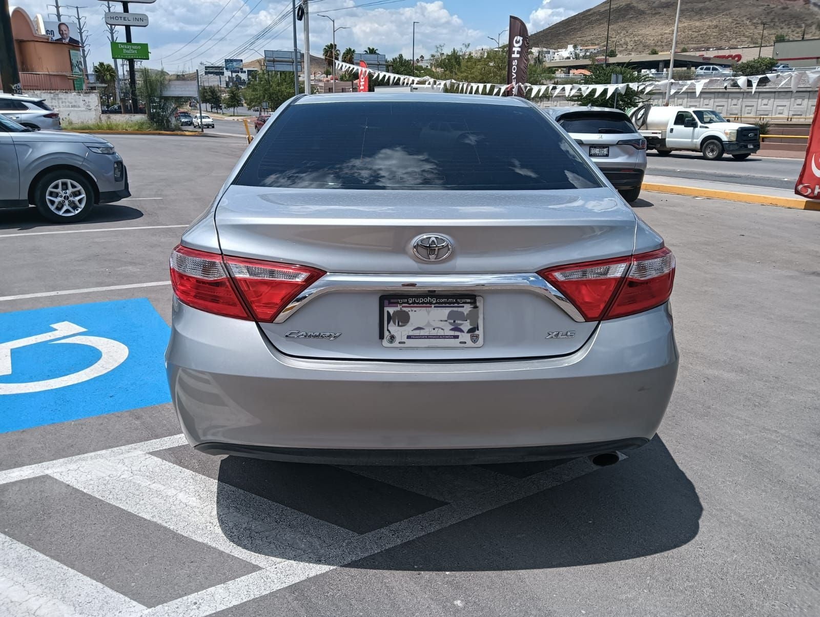 2016 Toyota Camry 2.5 Xle Navi At