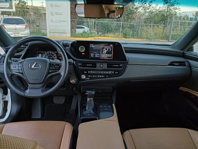 2022 Lexus ES 2.5 250 AWD At