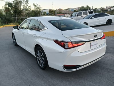 2022 Lexus ES 2.5 250 AWD At