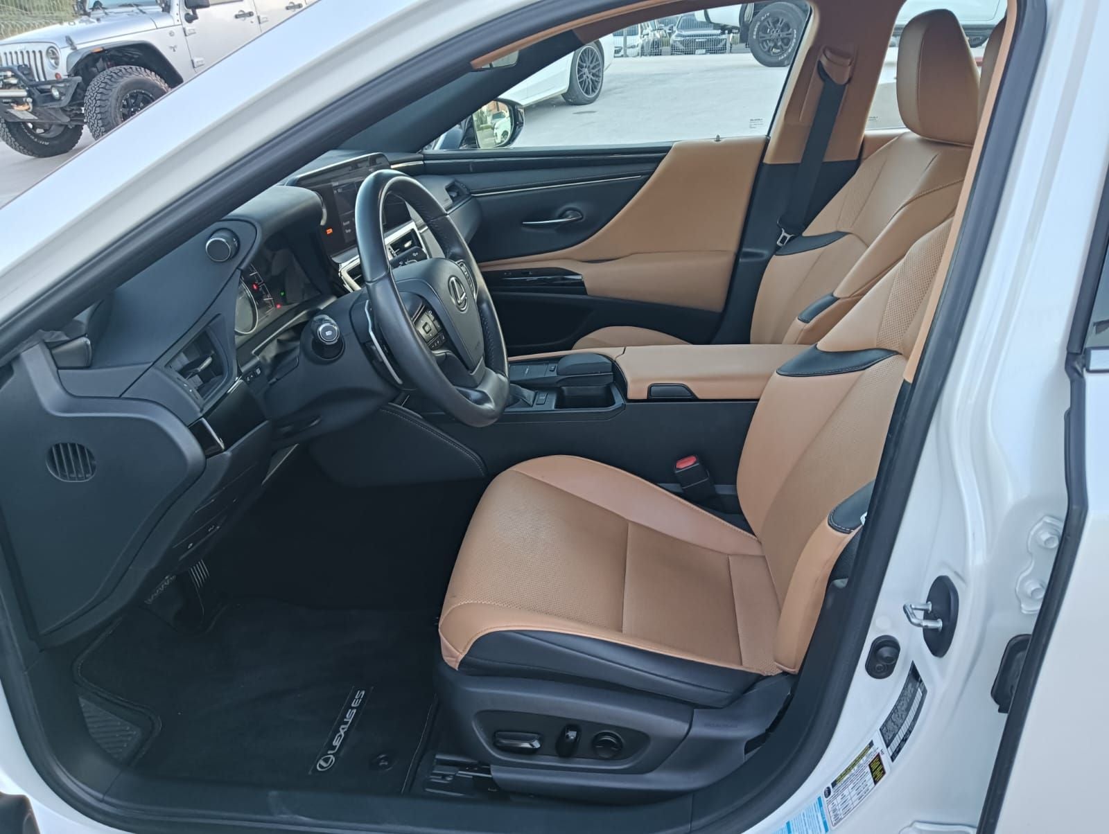2022 Lexus ES 2.5 250 AWD At