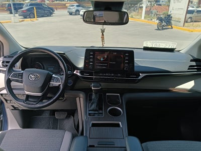 2022 Toyota Sienna 2.5 Xle Hev At