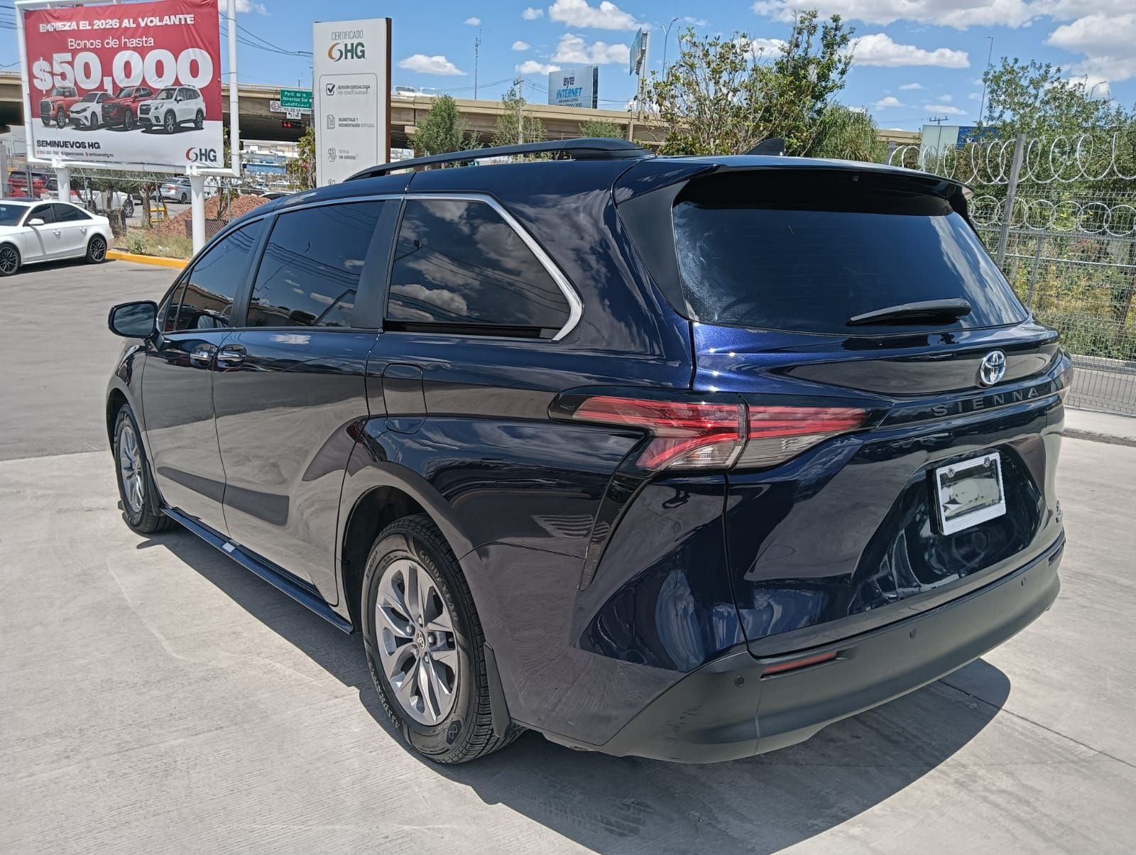 2022 Toyota Sienna 2.5 Xle Hev At