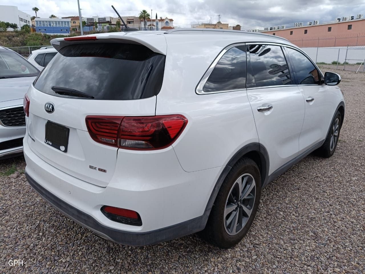 2020 Kia Sorento 2.4 L4 EX Piel 7 Pasajeros At