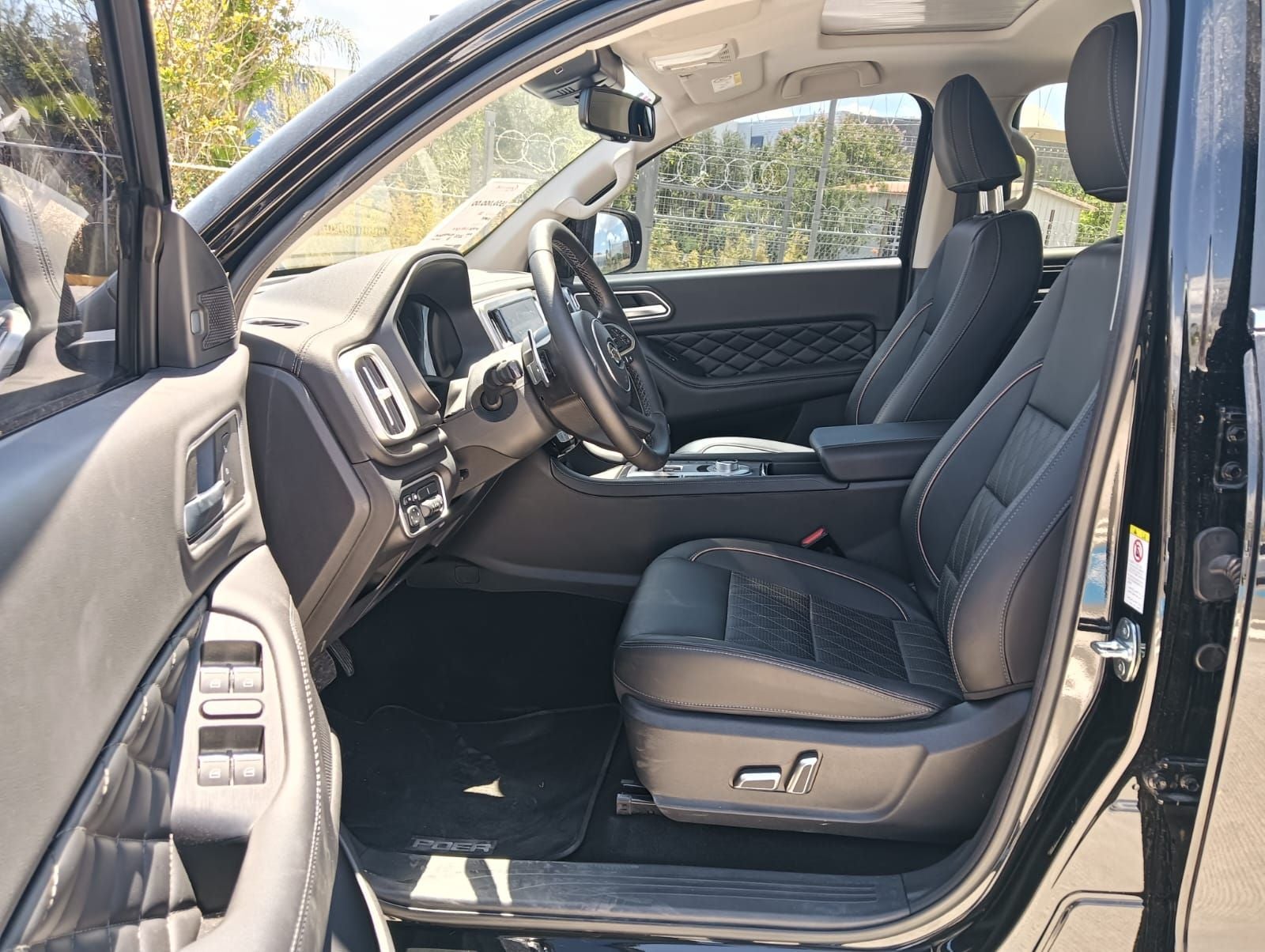 2025 GWM Poer 2.0 Luxury 4x4 At
