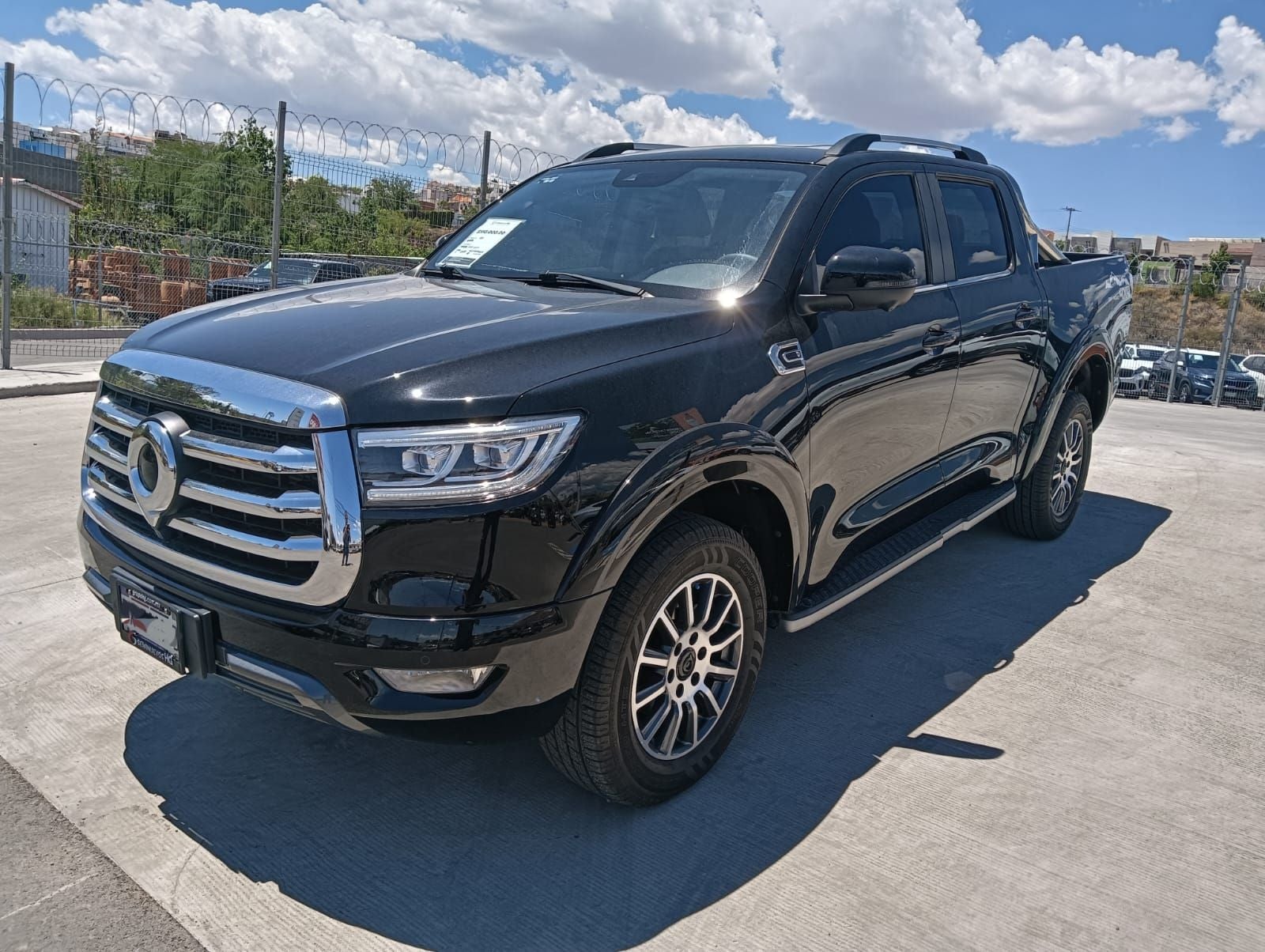 2025 GWM Poer 2.0 Luxury 4x4 At
