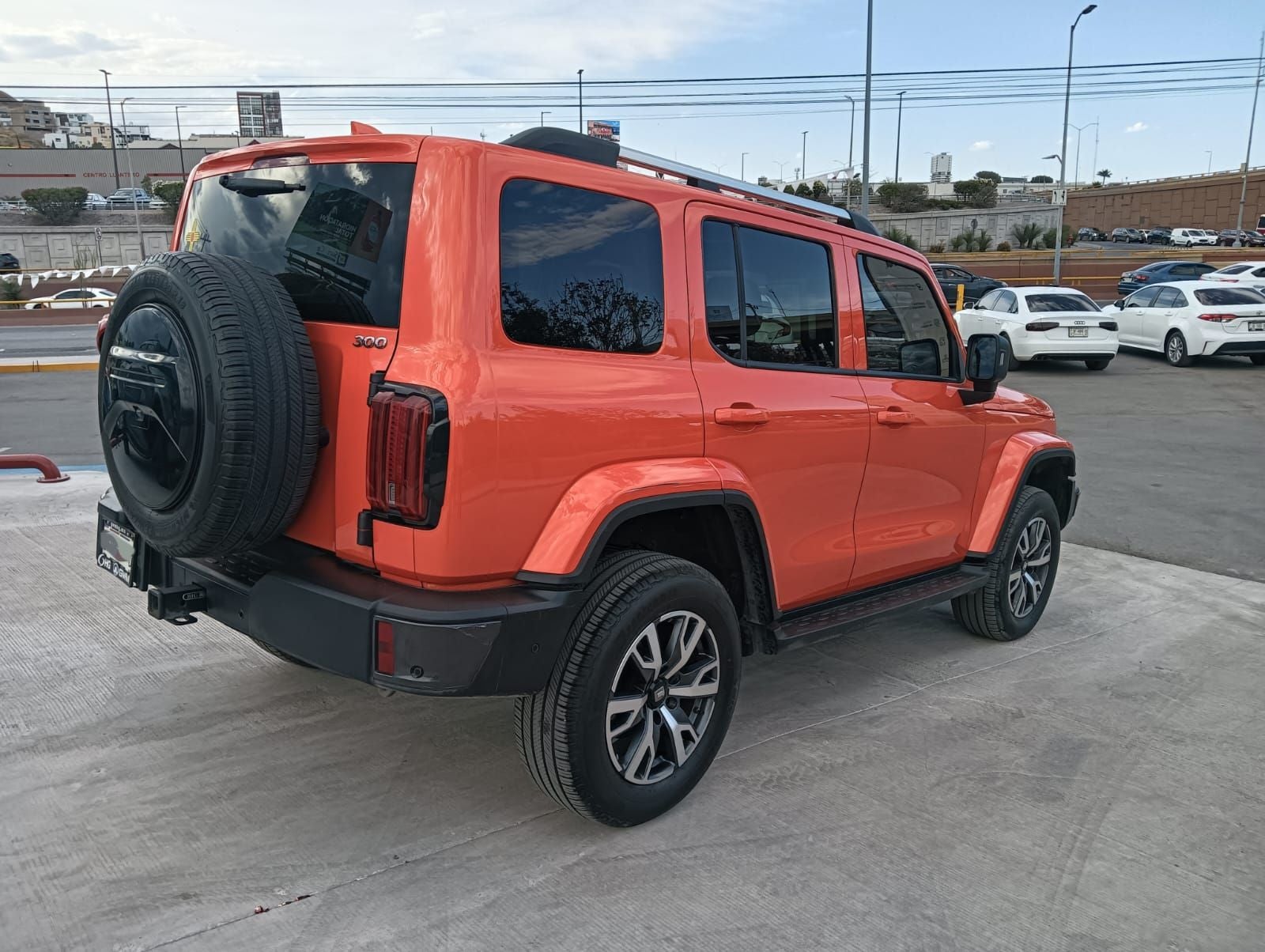 2025 GWM Tank 300 2.0 Luxury Hev