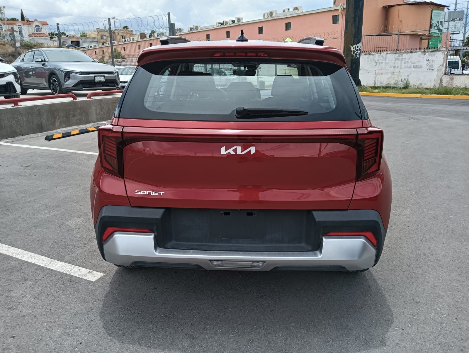 2025 Kia Sonet 1.5 Sx At