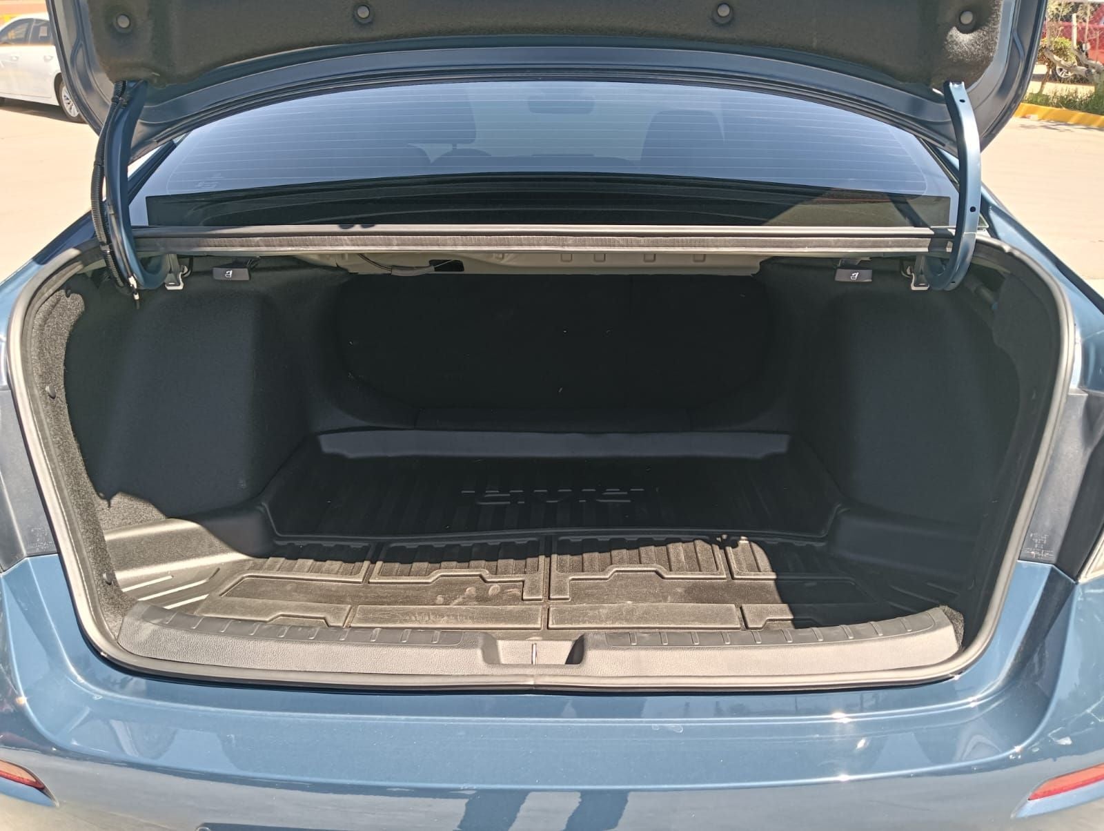 2025 Honda Civic 2.0 Touring Hev At