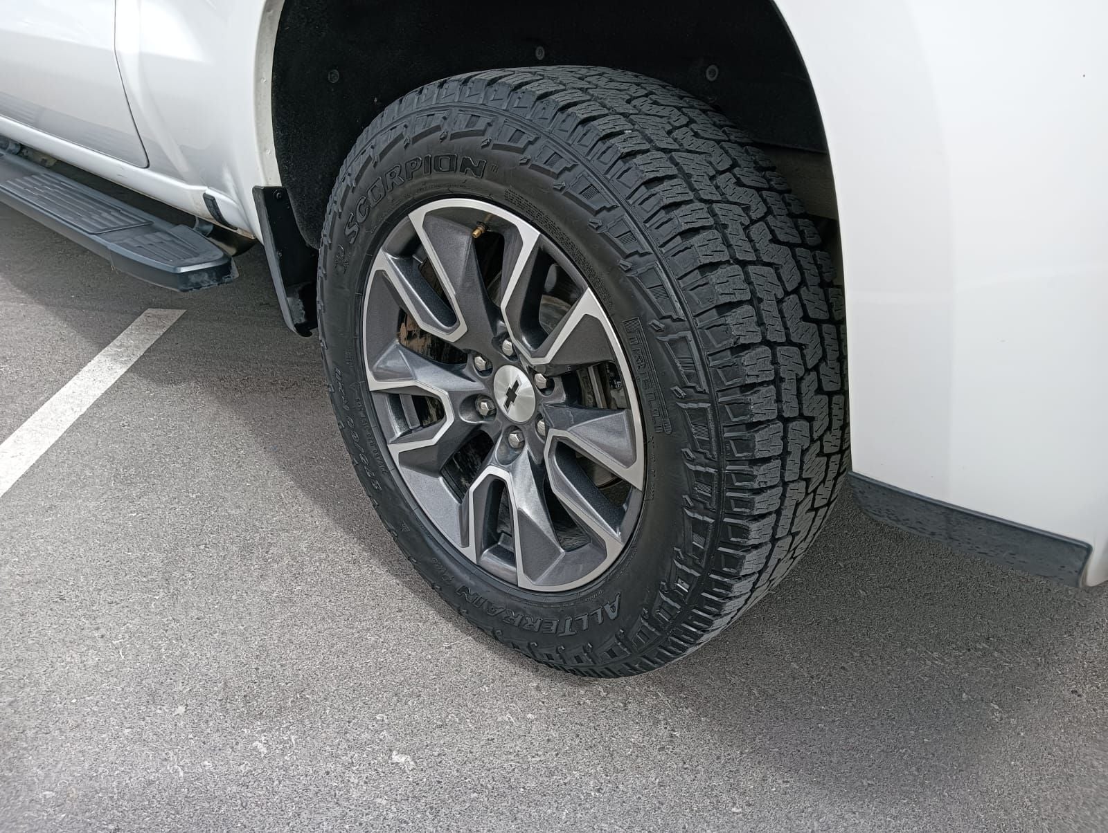 2020 Chevrolet Cheyenne 5.3 V8 RST Doble Cabina 4x4 At