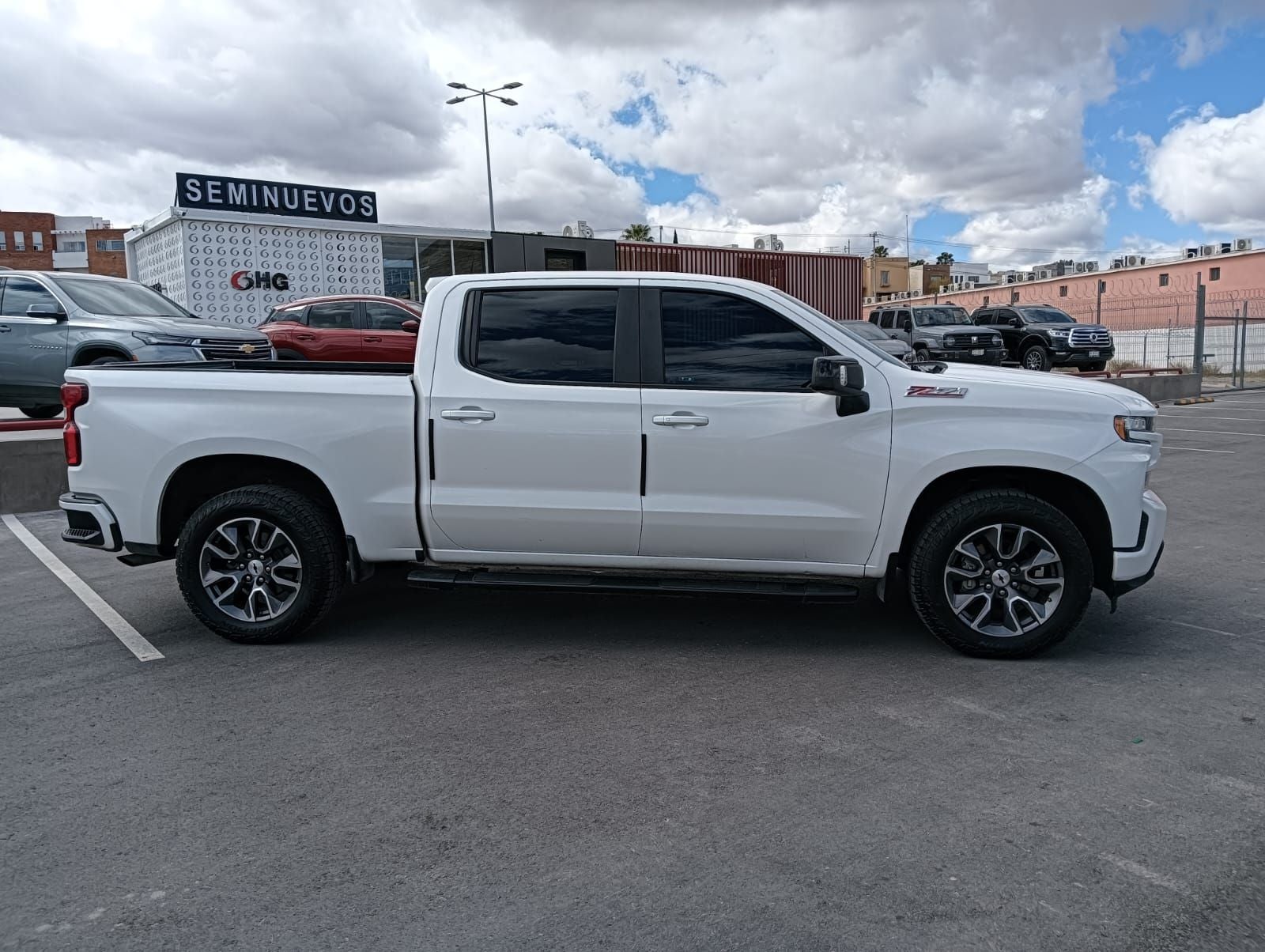 2020 Chevrolet Cheyenne 5.3 V8 RST Doble Cabina 4x4 At