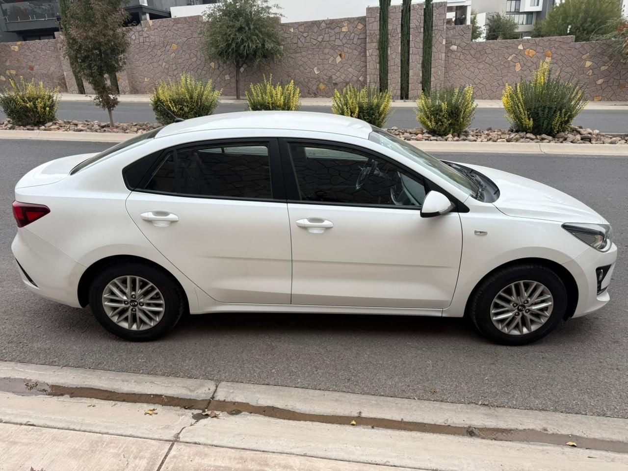 2021 Kia Rio 1.6 Sedan LX Mt