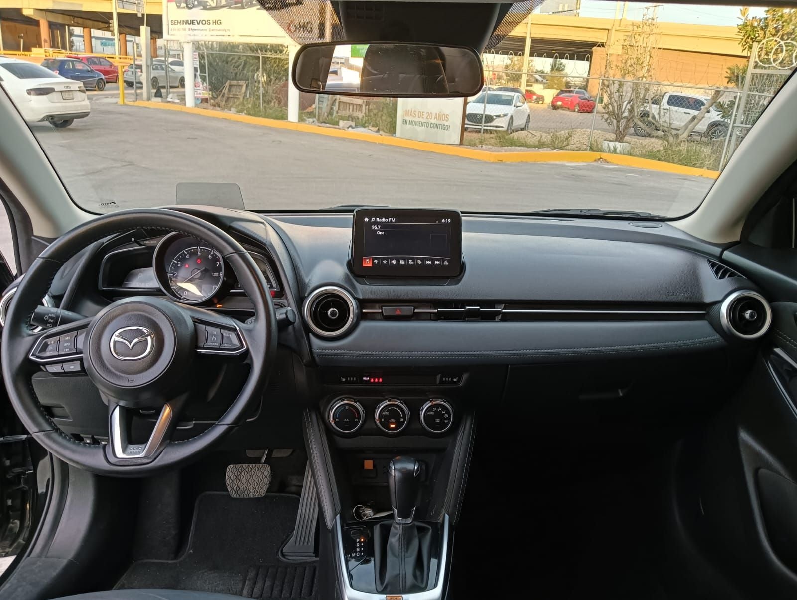 2023 Mazda Mazda 2 1.5 Carbon Edition At