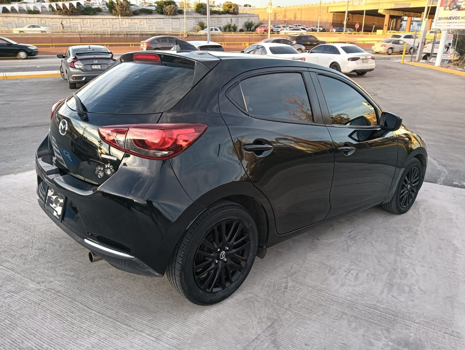 2023 Mazda Mazda 2 1.5 Carbon Edition At