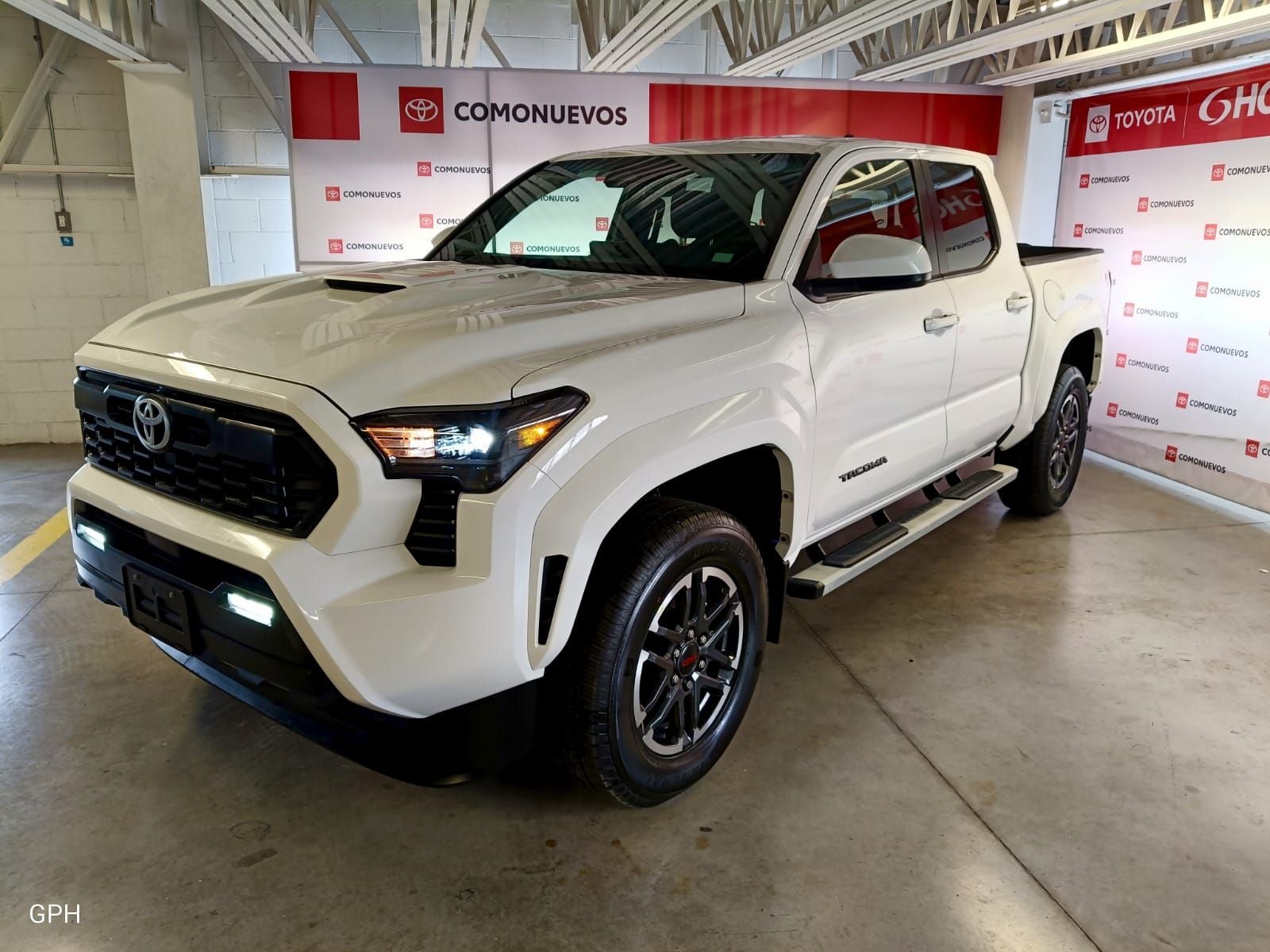 2025 Toyota Tacoma 2.4 TRD Sport 4X4 At