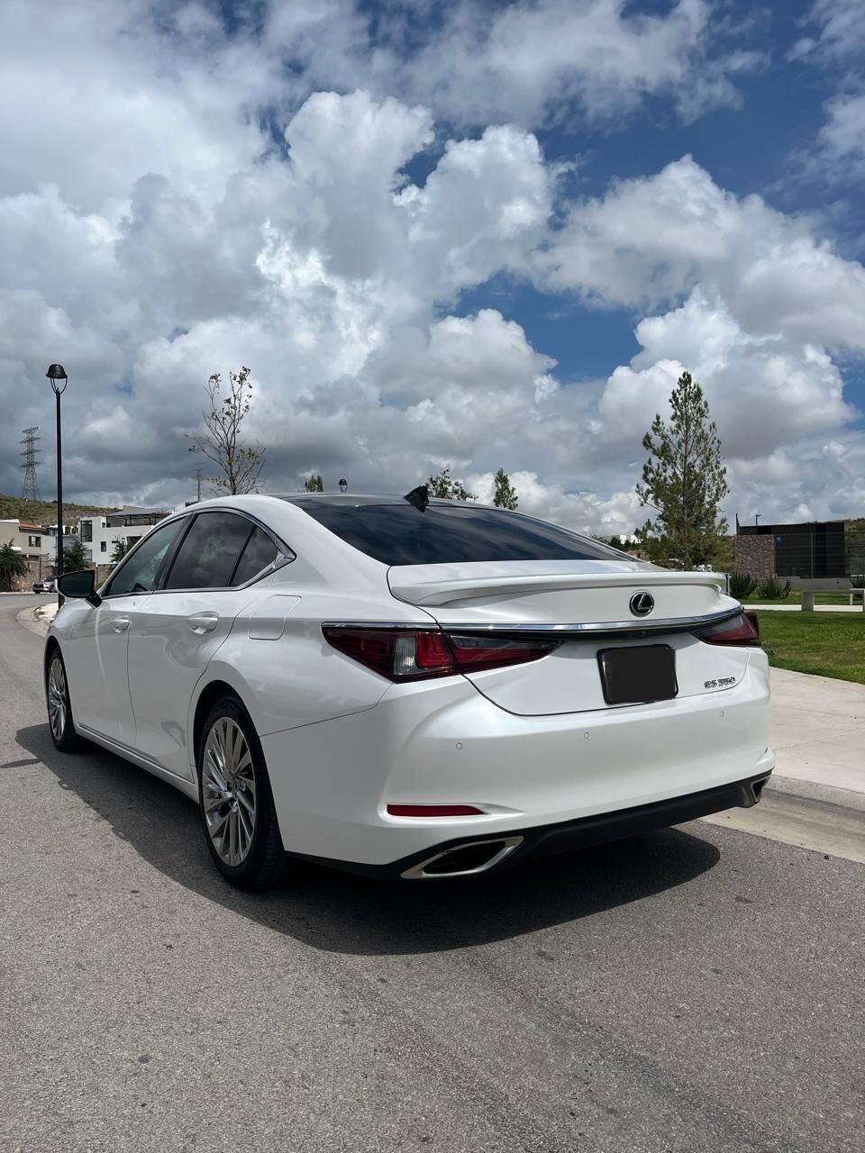 2022 Lexus ES 3.5 350 At