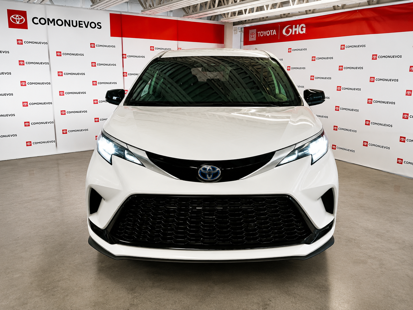 2024 Toyota Sienna 2.5 Xse Hev At