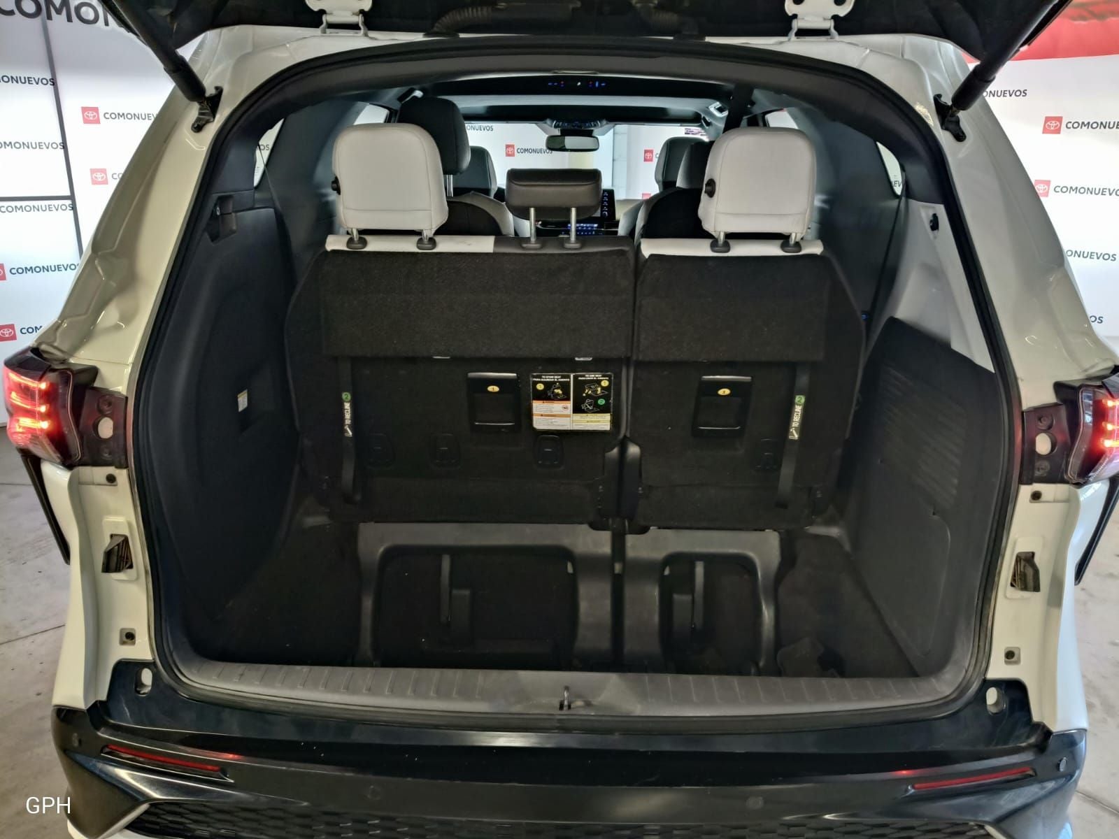 2024 Toyota Sienna 2.5 Xse Hev At