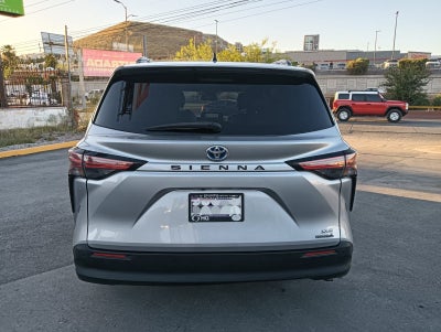 2022 Toyota Sienna 2.5 Xle Piel Hibrido At