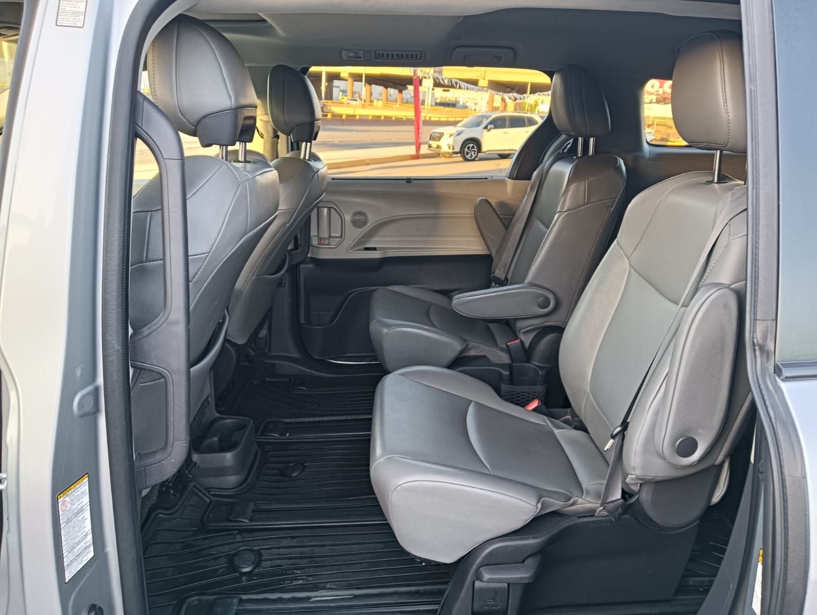 2022 Toyota Sienna 2.5 Xle Piel Hibrido At