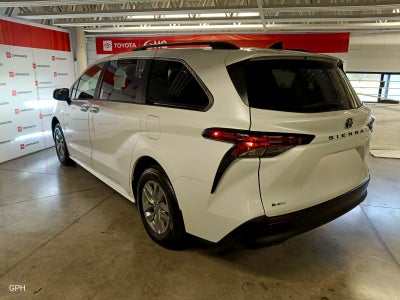 2026 Toyota Sienna 2.5 Xle Hev At