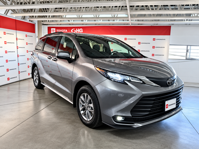 2026 Toyota Sienna 2.5 Xle Hev At