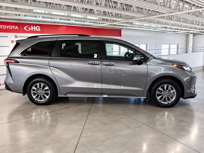 2026 Toyota Sienna 2.5 Xle Hev At