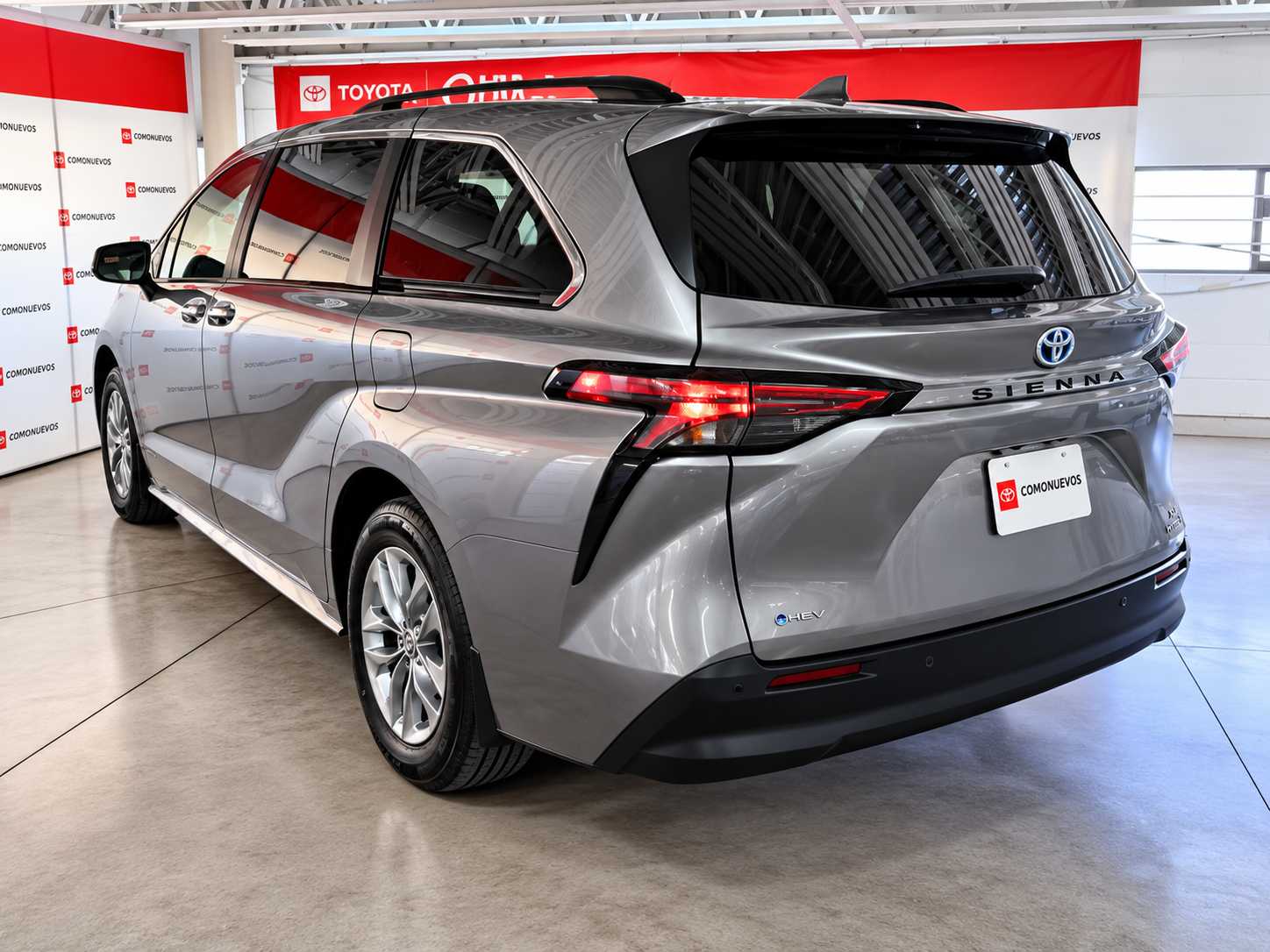 2026 Toyota Sienna 2.5 Xle Hev At