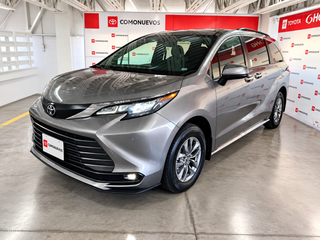 2026 Toyota Sienna 2.5 Xle Hev At