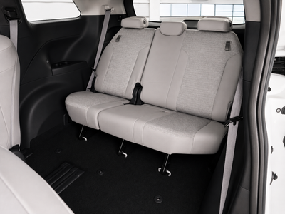 2025 Toyota Sienna 2.5 Xle Hev At