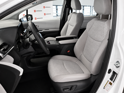 2025 Toyota Sienna 2.5 Xle Hev At