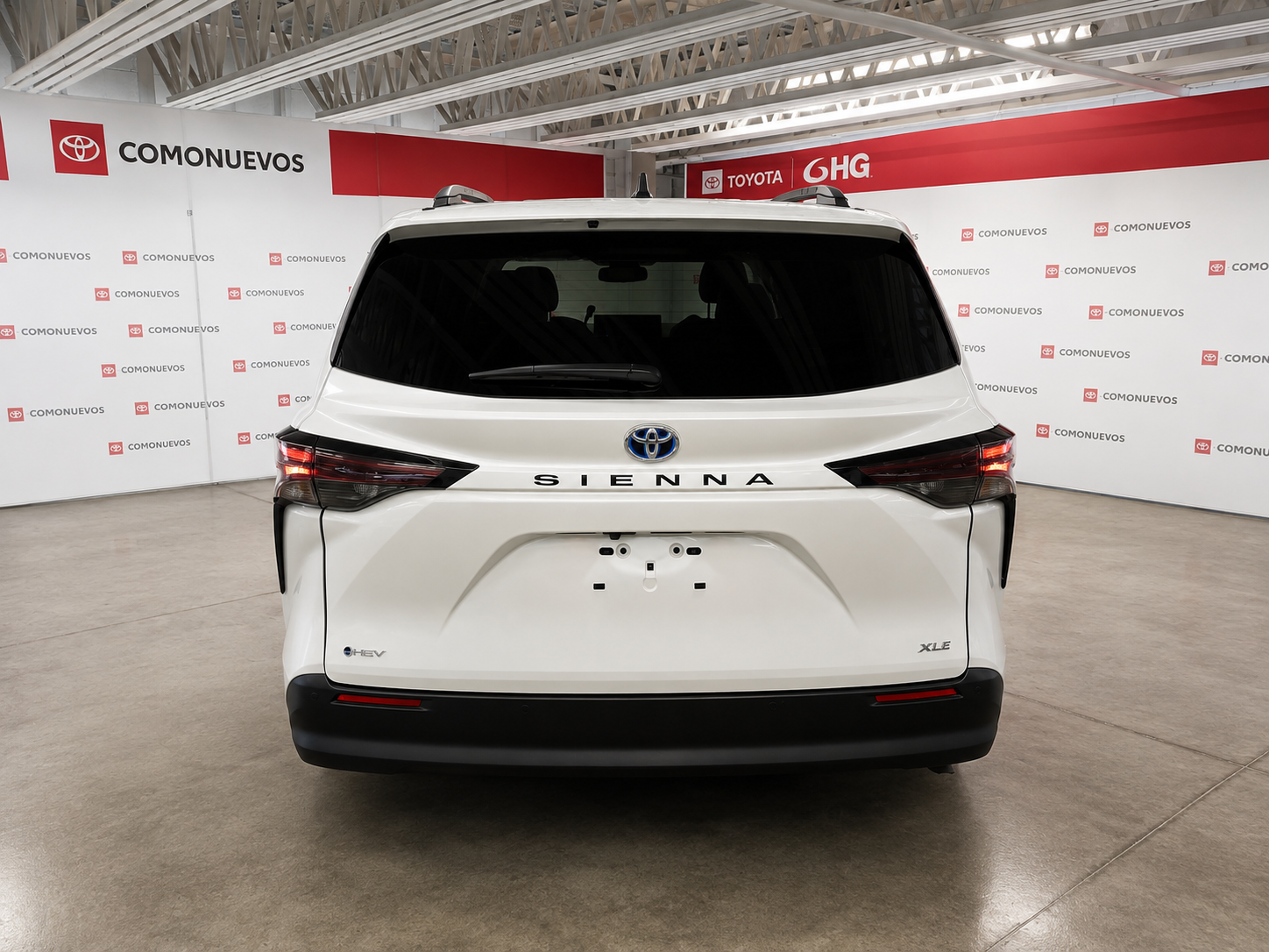 2025 Toyota Sienna 2.5 Xle Hev At