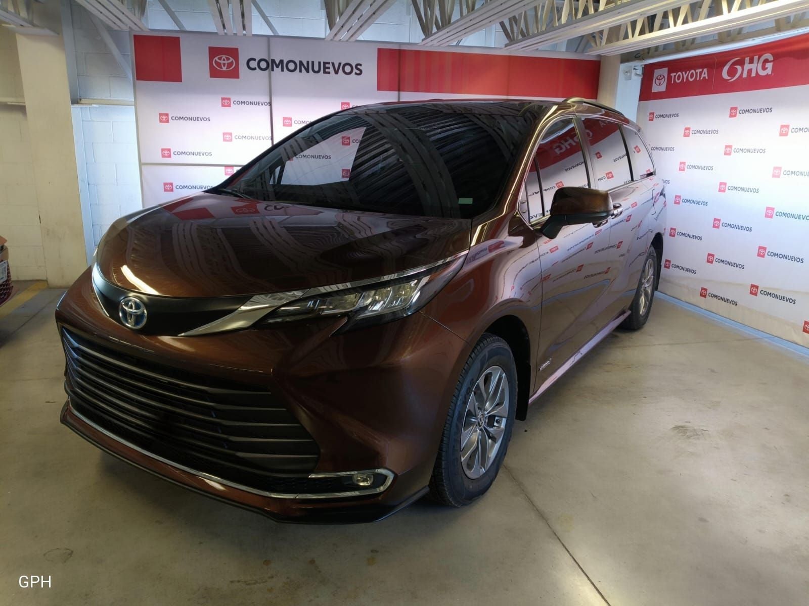 2021 Toyota Sienna 2.5 Xle Piel Hibrido At