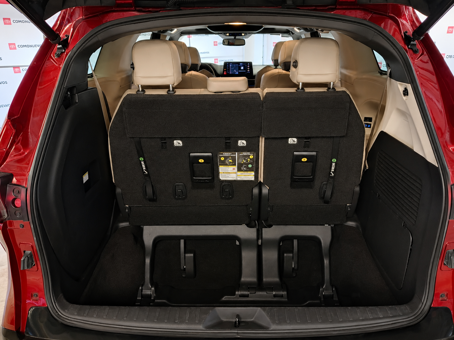 2021 Toyota Sienna 2.5 Limited Hibrido At