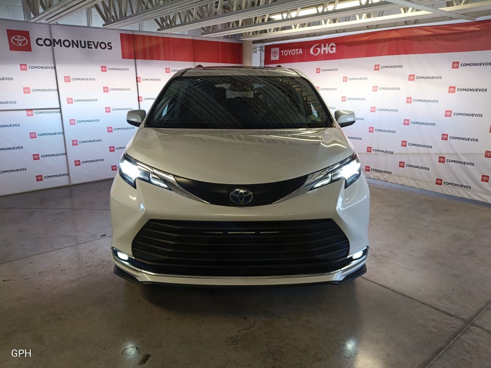 2022 Toyota Sienna 2.5 Xle Piel Hibrido At