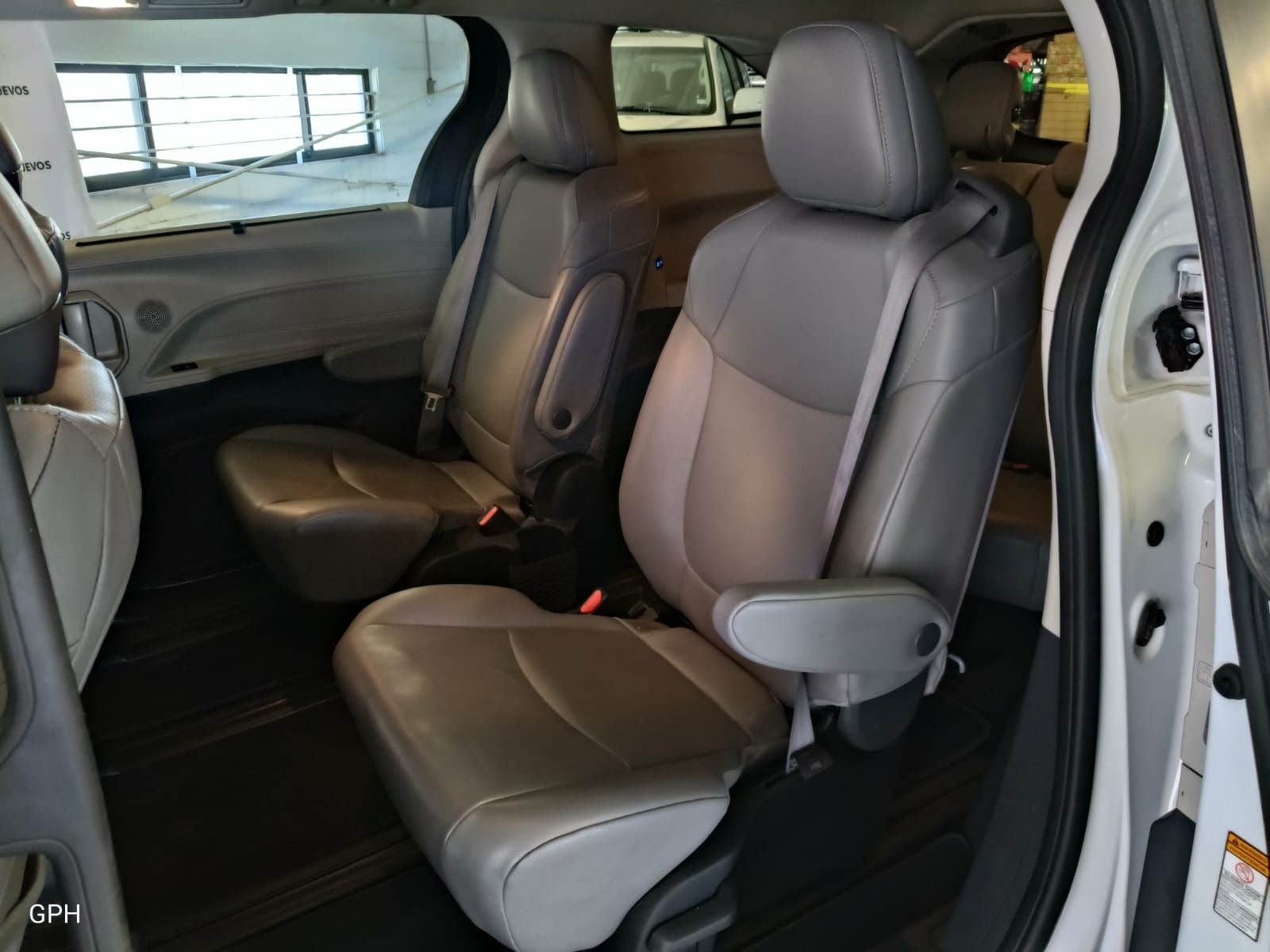 2022 Toyota Sienna 2.5 Xle Piel Hibrido At