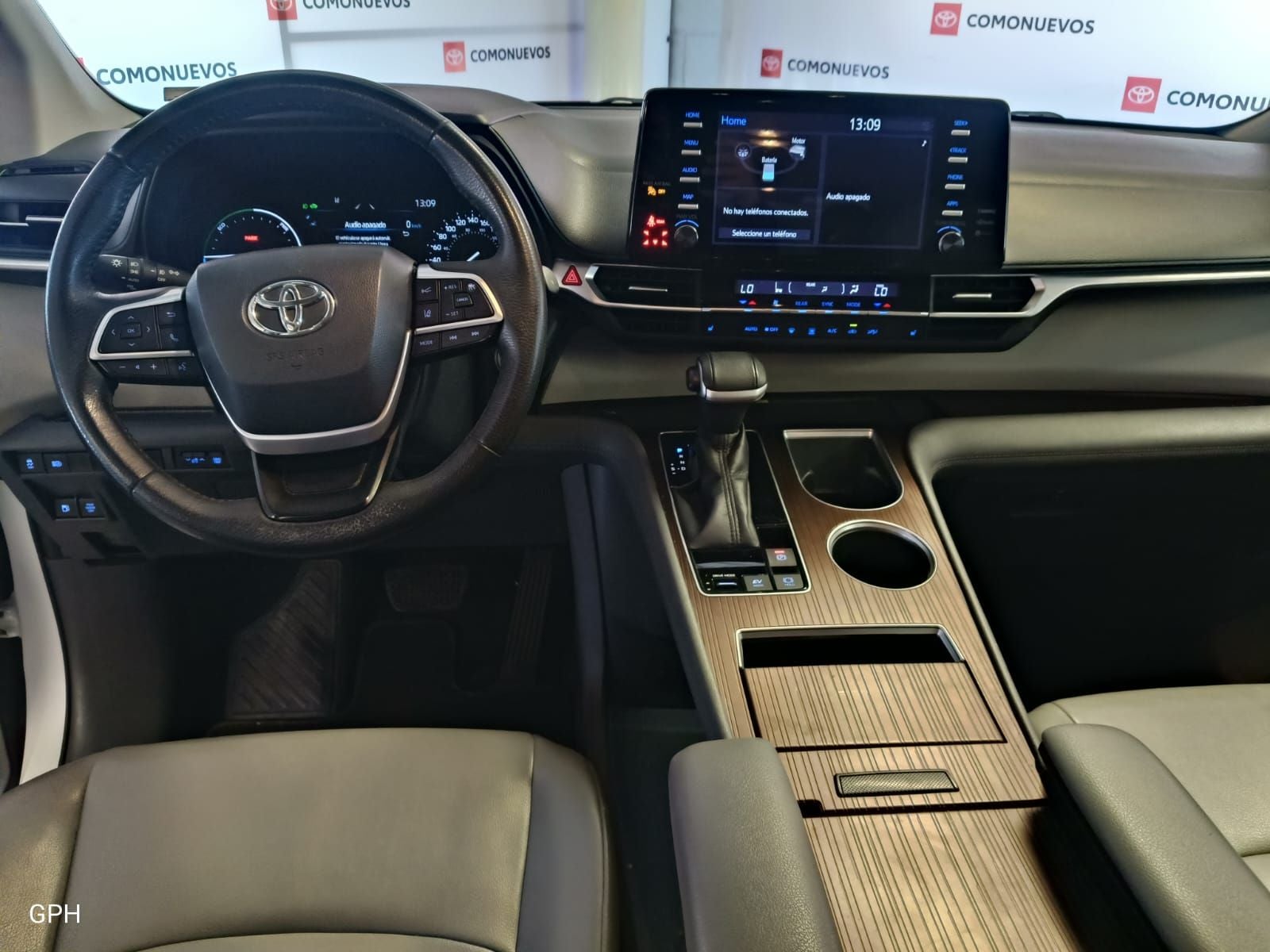 2022 Toyota Sienna 2.5 Xle Piel Hibrido At