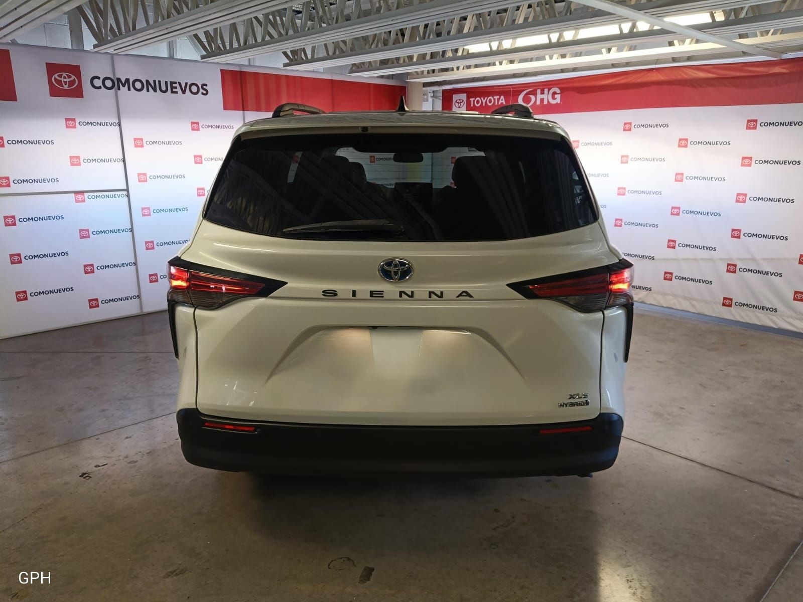 2022 Toyota Sienna 2.5 Xle Piel Hibrido At