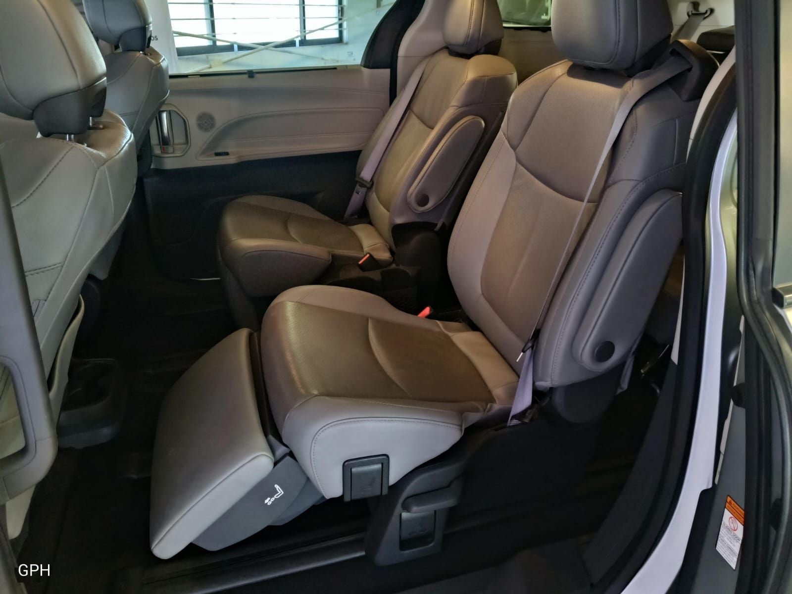 2023 Toyota Sienna 2.5 Limited Hibrido At