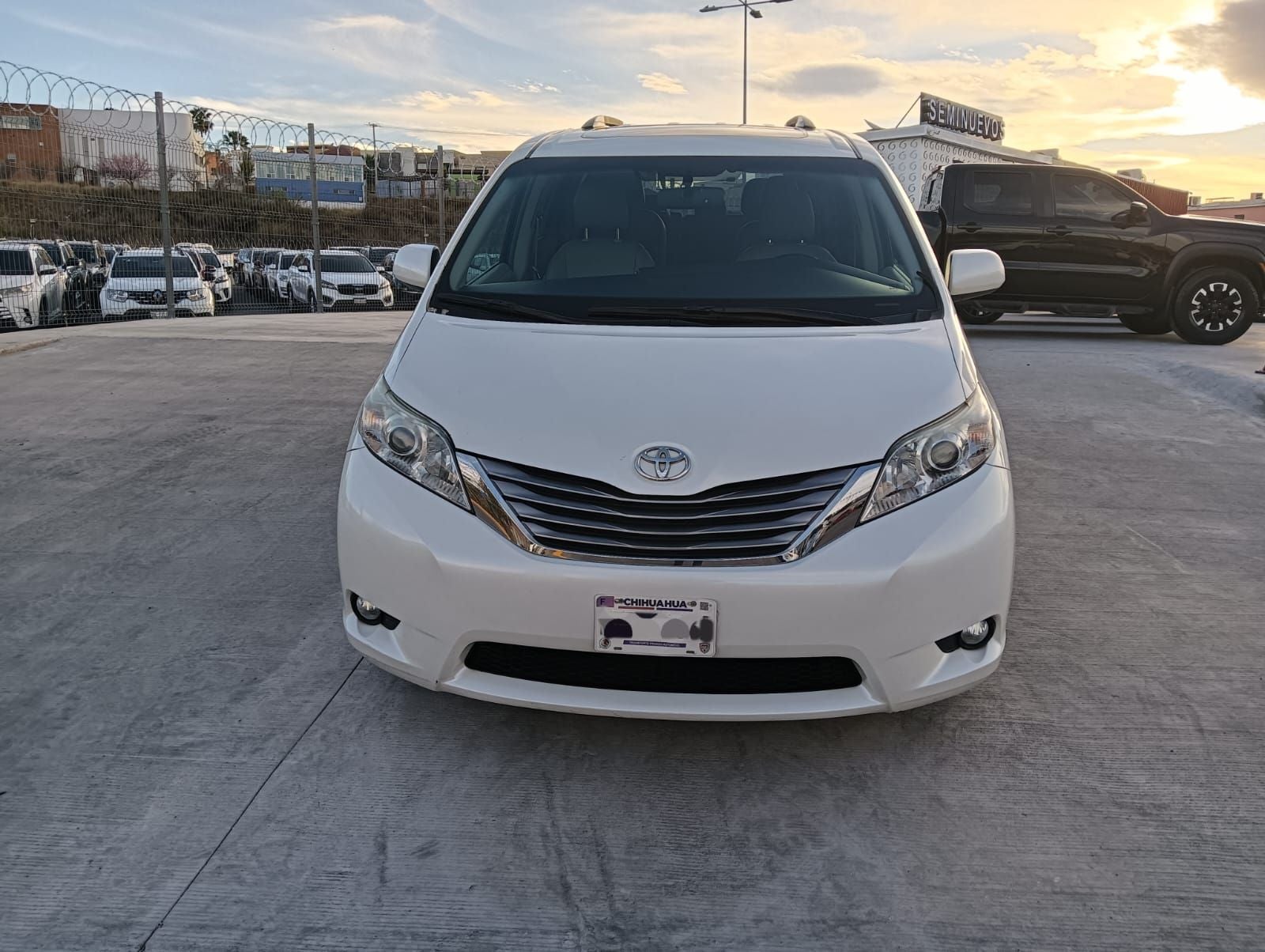 2016 Toyota Sienna 3.5 Xle Piel At
