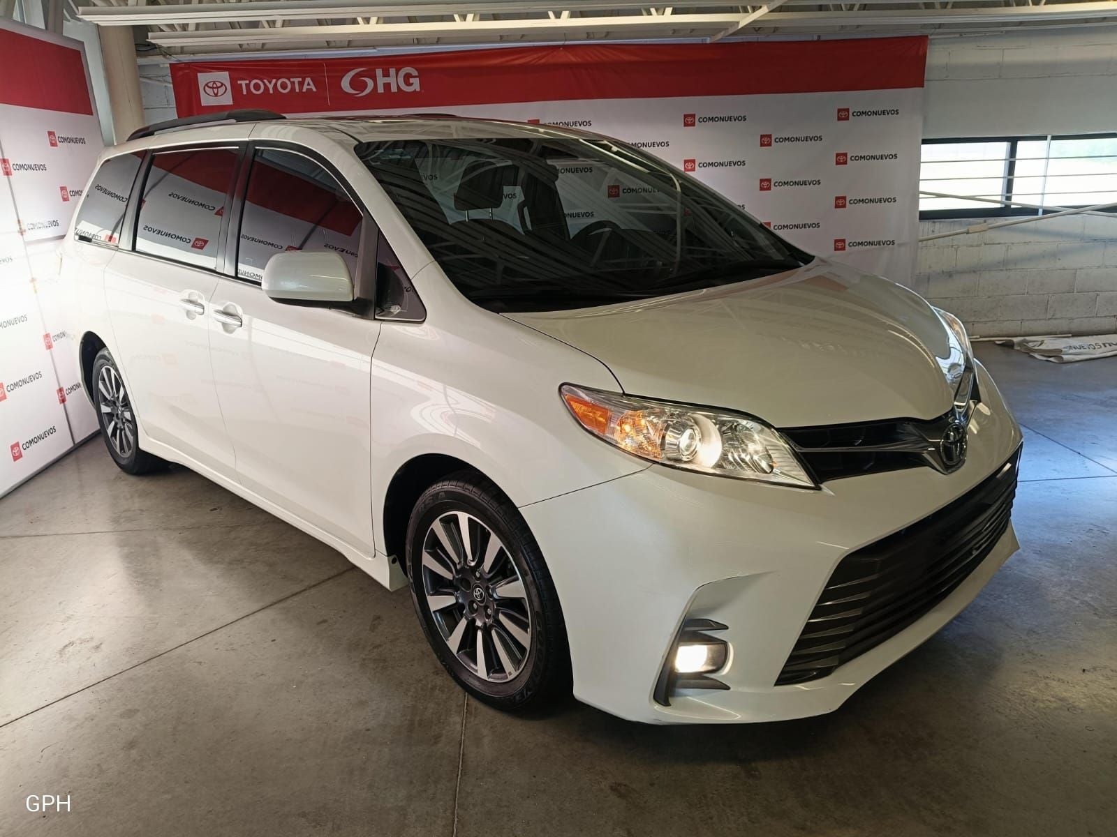 2020 Toyota Sienna 3.5 Xle Piel At